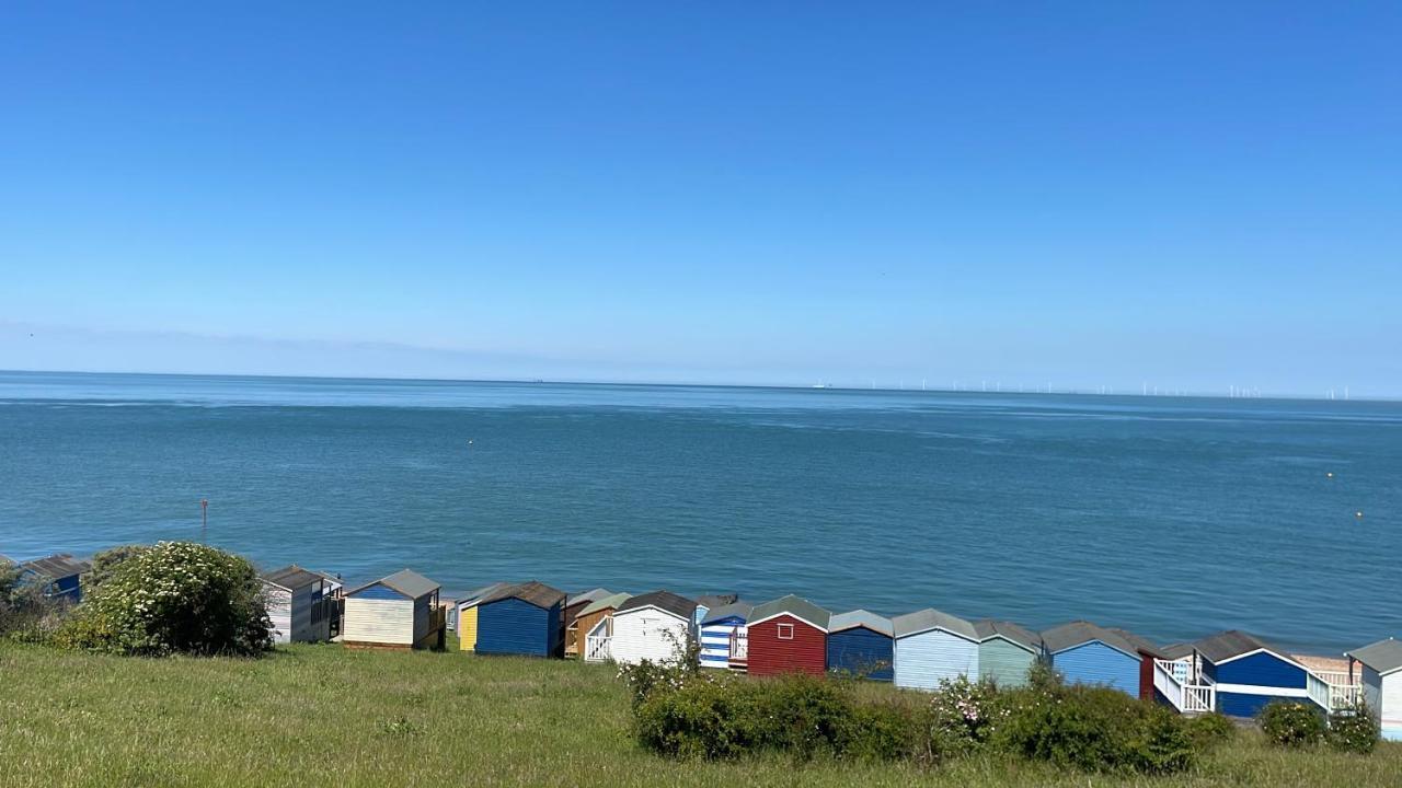 Charming Bight Moments From By Whitstable-holidays Holiday home *