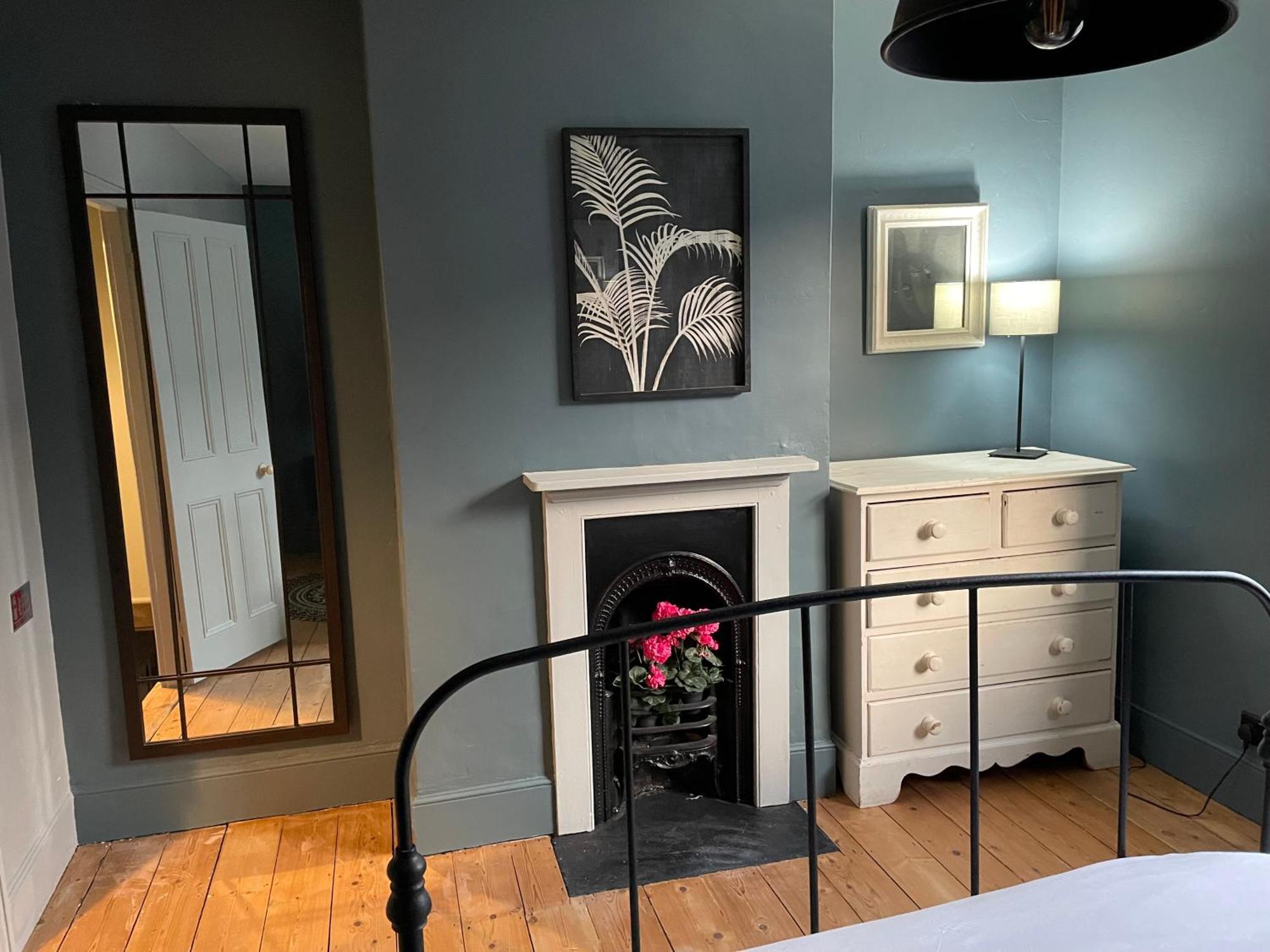 Charming Bight Moments From By Whitstable-holidays Holiday home