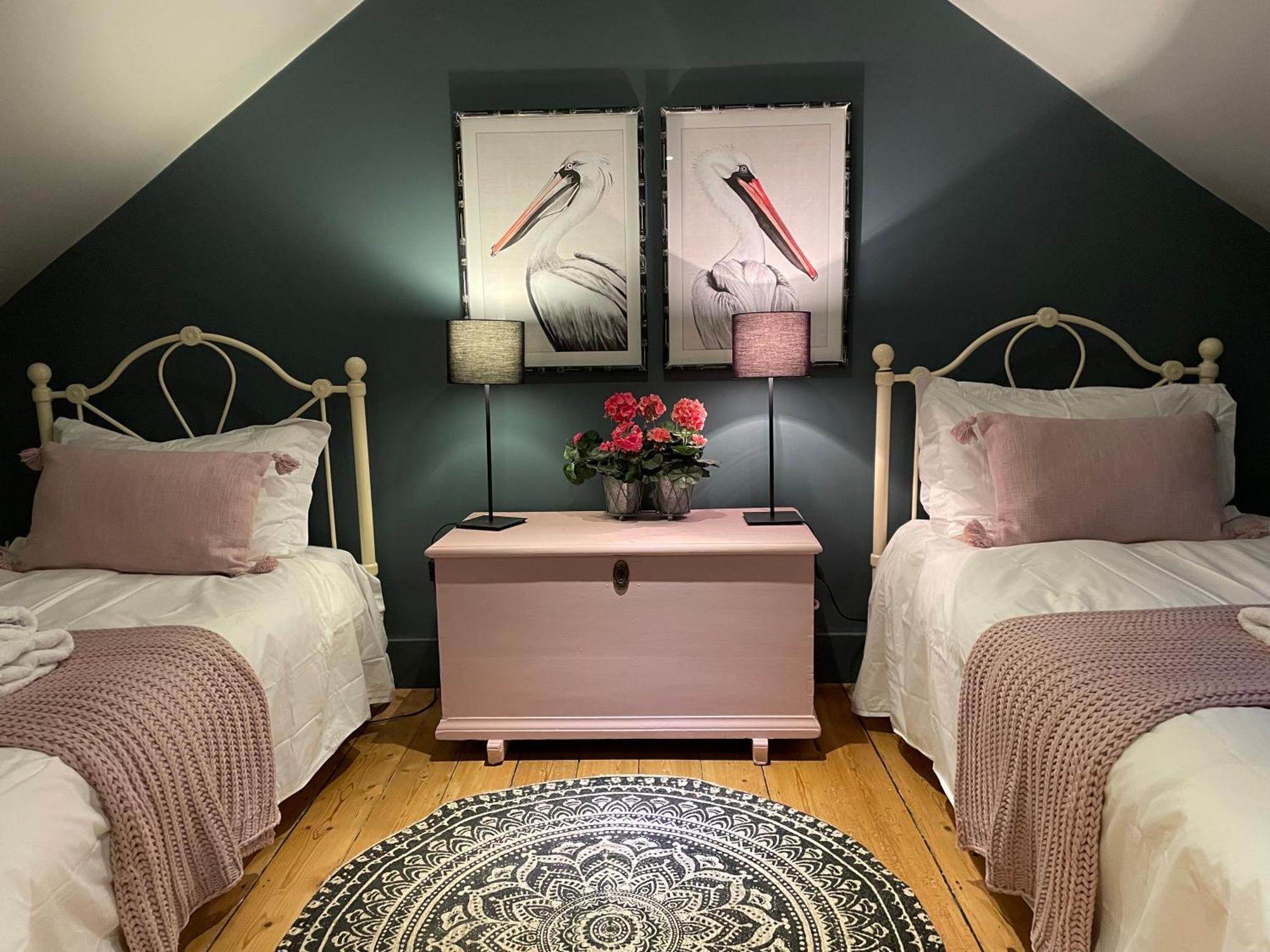 Charming Bight Moments From By Whitstable-holidays Holiday home Whitstable